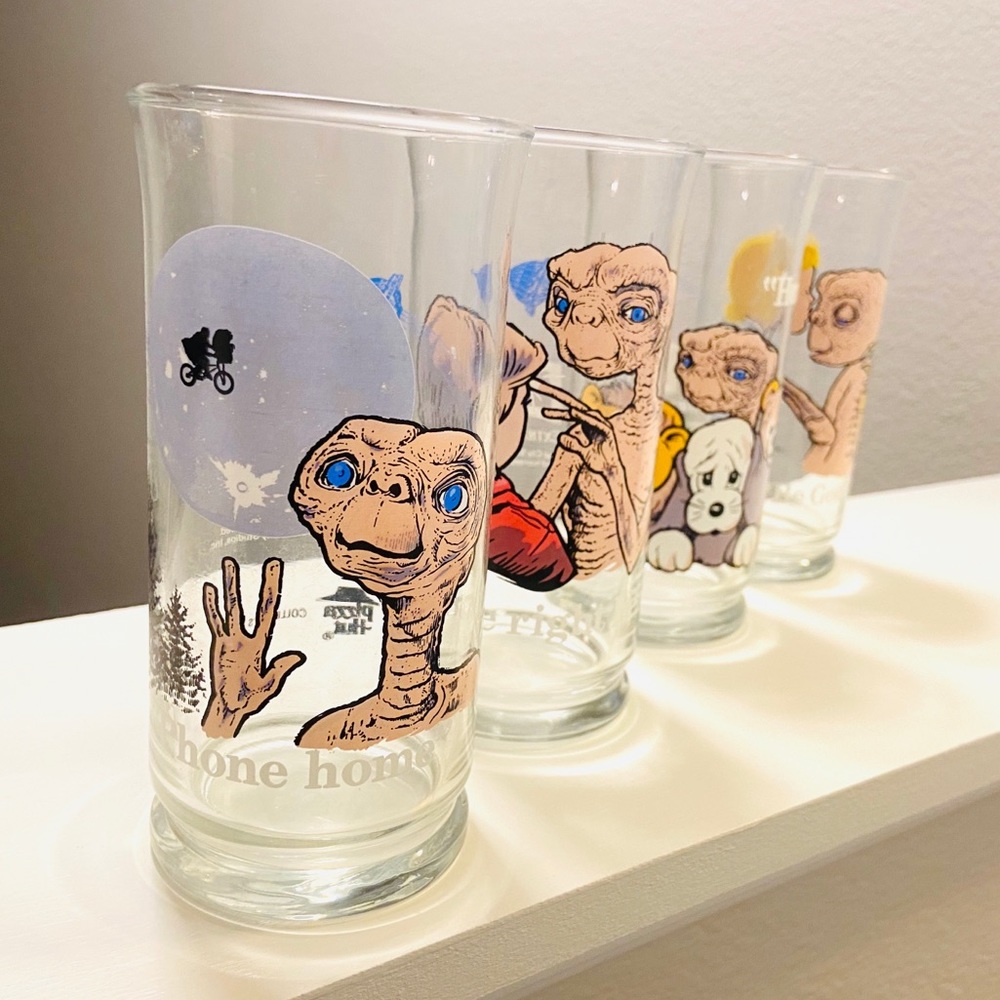 Vintage 1982 E.T. Pizza Hut Collector Glasses